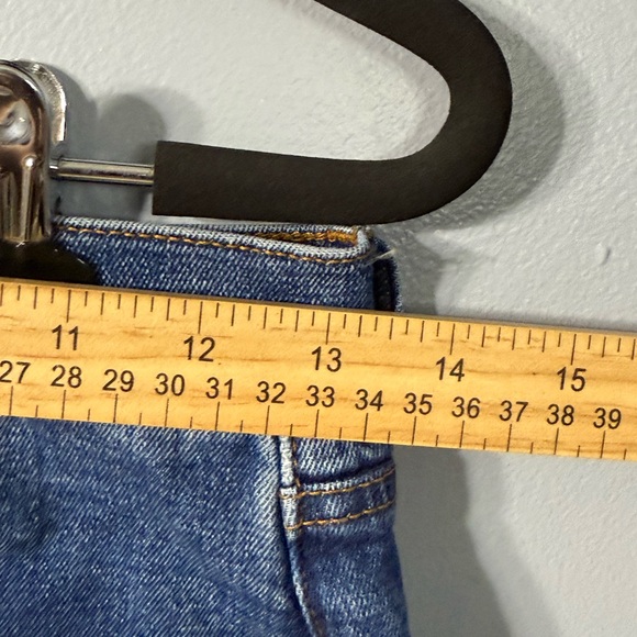 Abercrombie Curve Love Ultra High Rise Ankle Straight Jean Dark Wash Size 27 - 4 - Picture 8 of 14